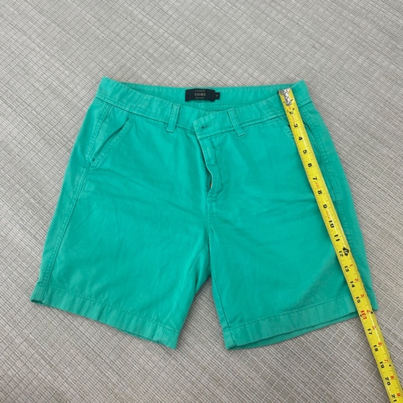 J Crew Chino Sunday Slim bright green teal women’s shorts, size 4 - Picture 2 of 4